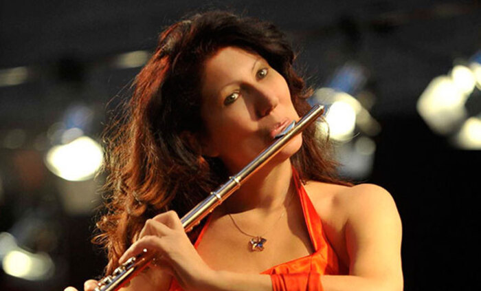 luiza-selo-bnr_700x700_fit_478b24840a