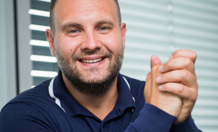 milen-velikov-karieri_700x700_fit_478b24840a