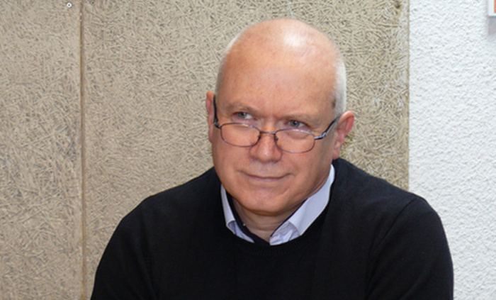 moris-grinberg-darikradio_700x700_fit_478b24840a