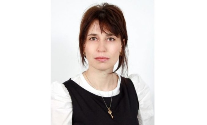 neda-zareva-alumni-ekip7-bg_700x700_fit_478b24840a