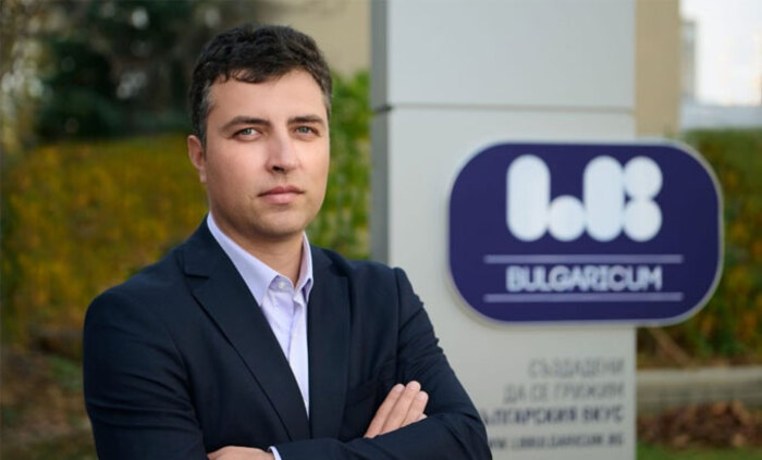 nikolai-marinov-progressive-bg_700x700_fit_478b24840a