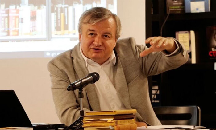 plamen-doinov-nbu-centyr-za-knigata_700x700_fit_478b24840a