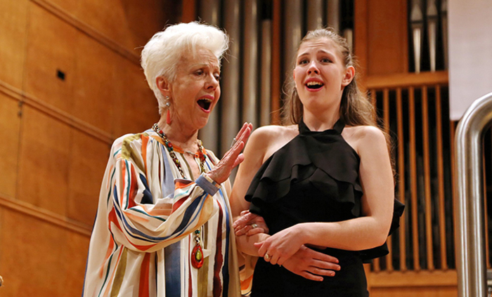 raina-alexandrina-mihailova-viktor-viktorov_700x700_fit_478b24840a