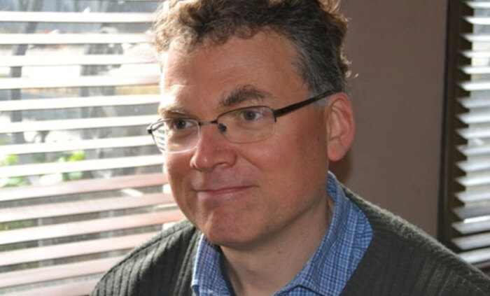 todor-petev-vupreki_700x700_fit_478b24840a