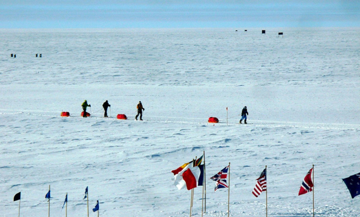 antarktica-wikipedia_700x700_fit_478b24840a