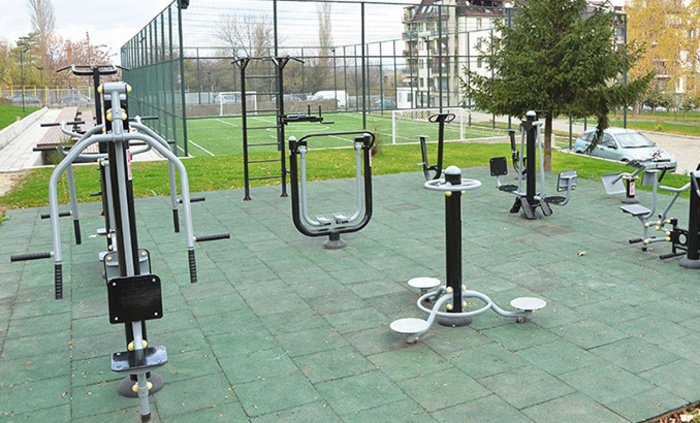 nbu-sport-fitness_700x700_fit_478b24840a