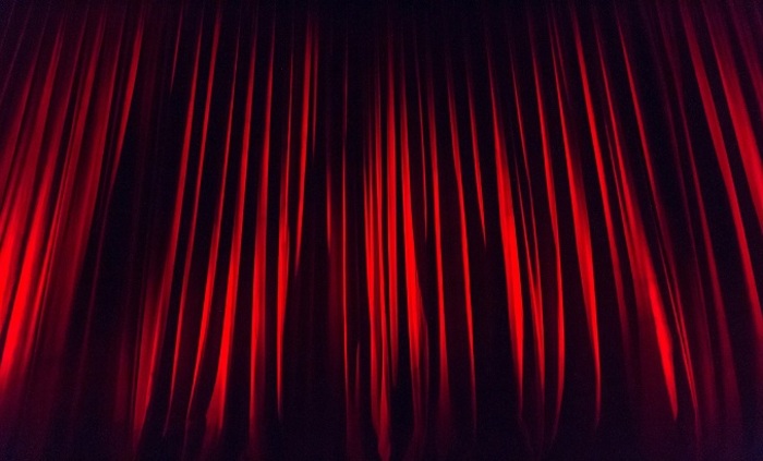 teatyr-pixabay_700x700_fit_478b24840a