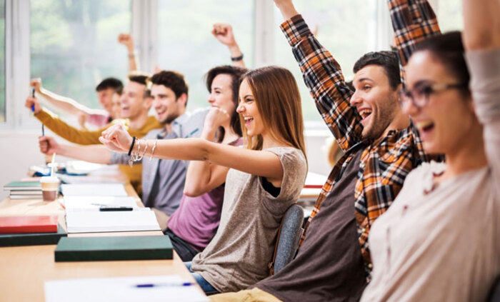 studenti-dir-bg_700x700_fit_478b24840a