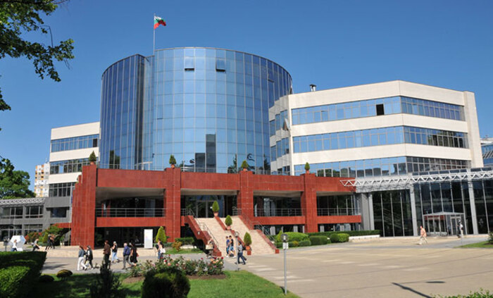 bsu-officialen-sait_700x700_fit_478b24840a