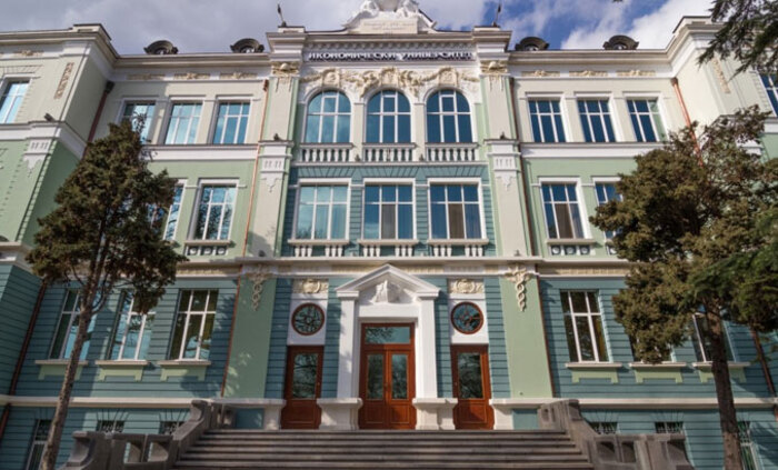 iu-varna-bnr_700x700_fit_478b24840a