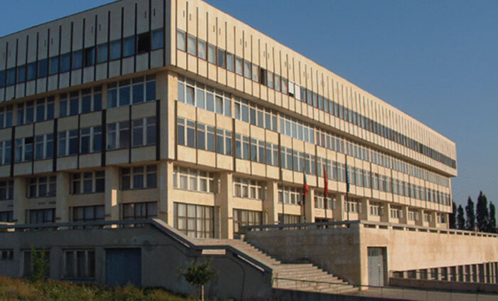 mvr-academy-kmeta-bg_700x700_fit_478b24840a