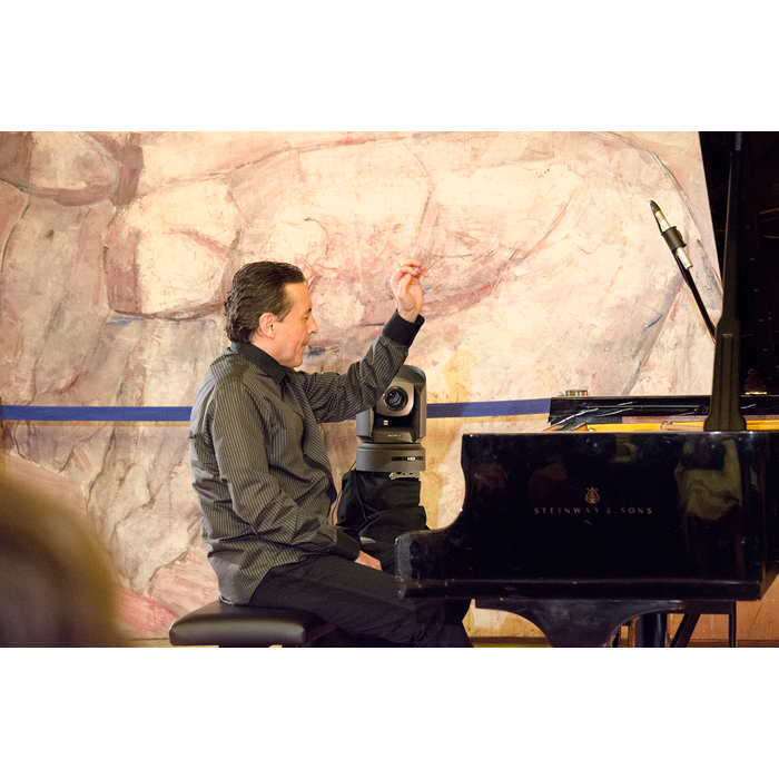 dsc-0197_700x700_pad_478b24840a