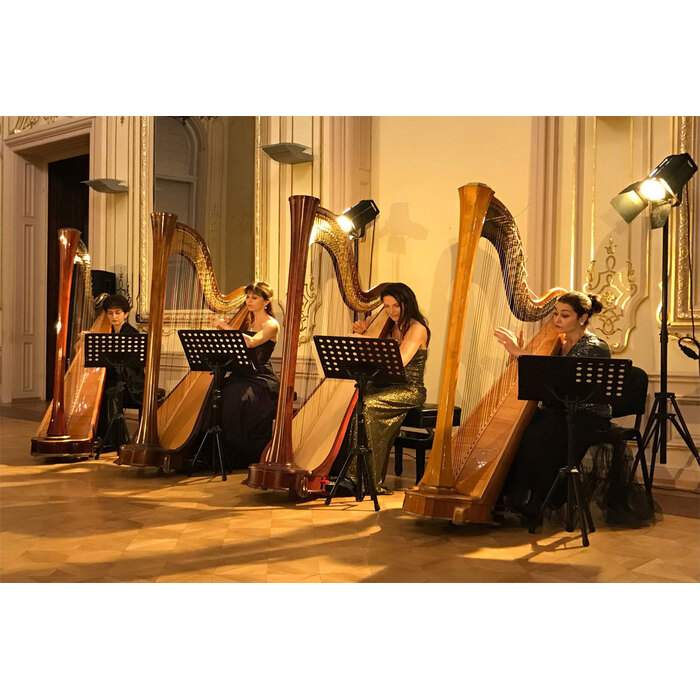 kvartet-1_700x700_pad_478b24840a