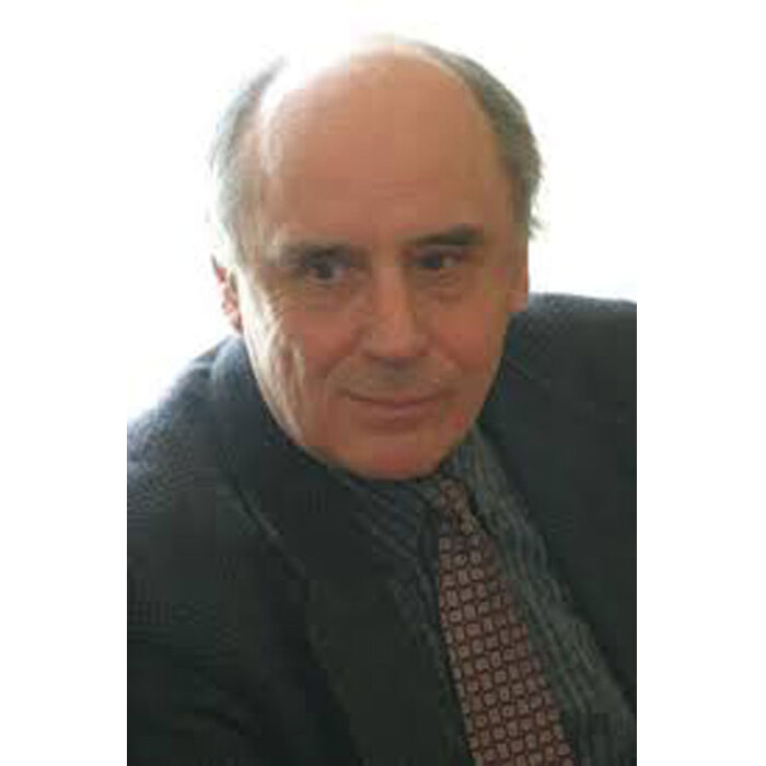 naum-4_700x700_pad_478b24840a