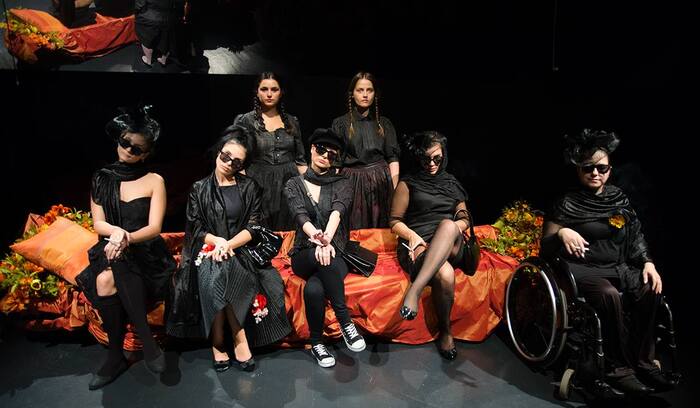 domut-na-bernarda-alba_700x700_fit_478b24840a