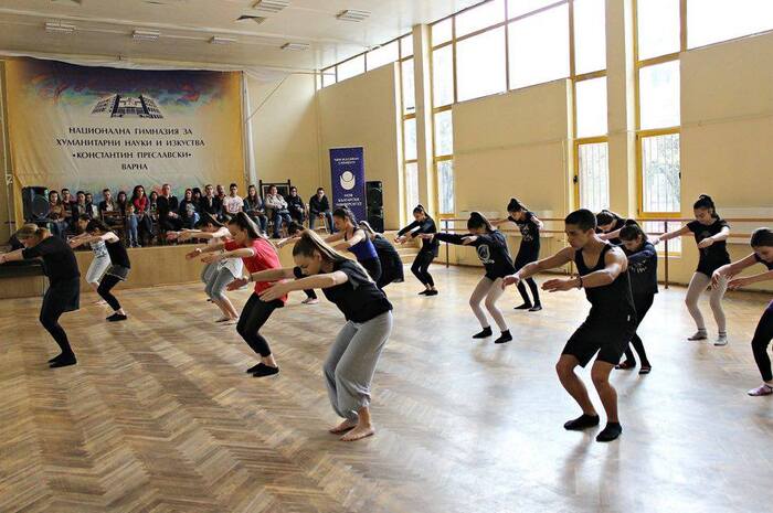 12957300-1207533635923795-831066615-n_700x700_fit_478b24840a