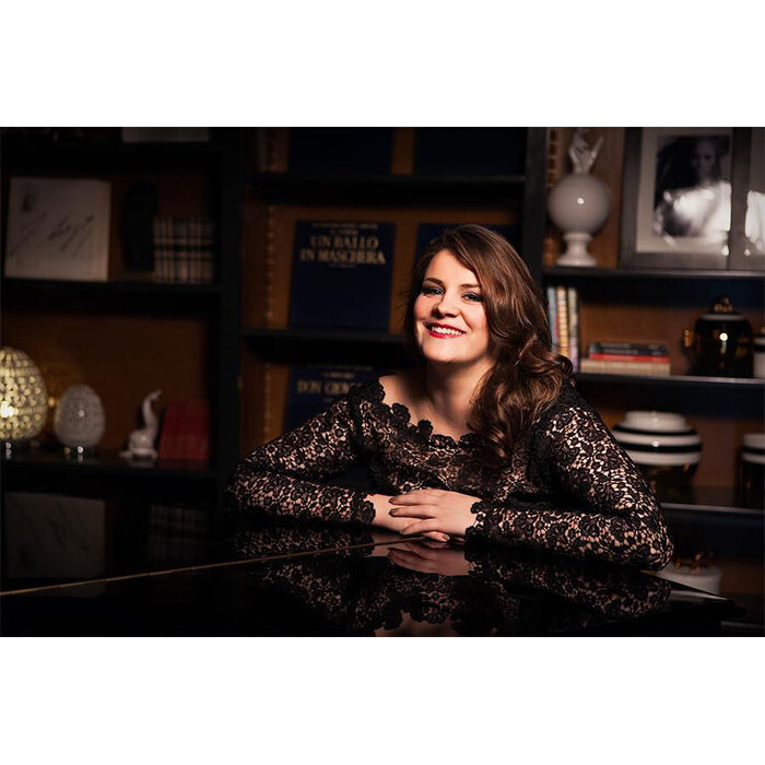 selene-zanetti-1_700x700_pad_478b24840a