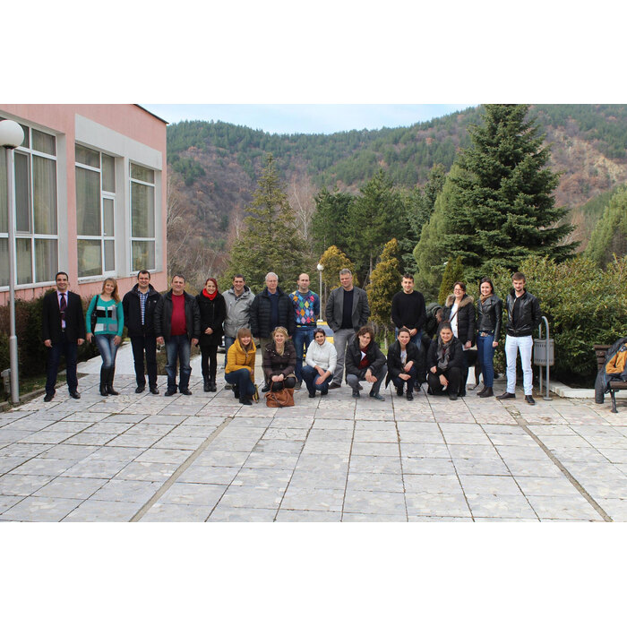 seminar-1_700x700_pad_478b24840a