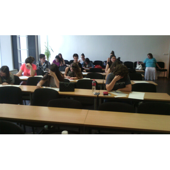 konkurs-1_700x700_pad_478b24840a