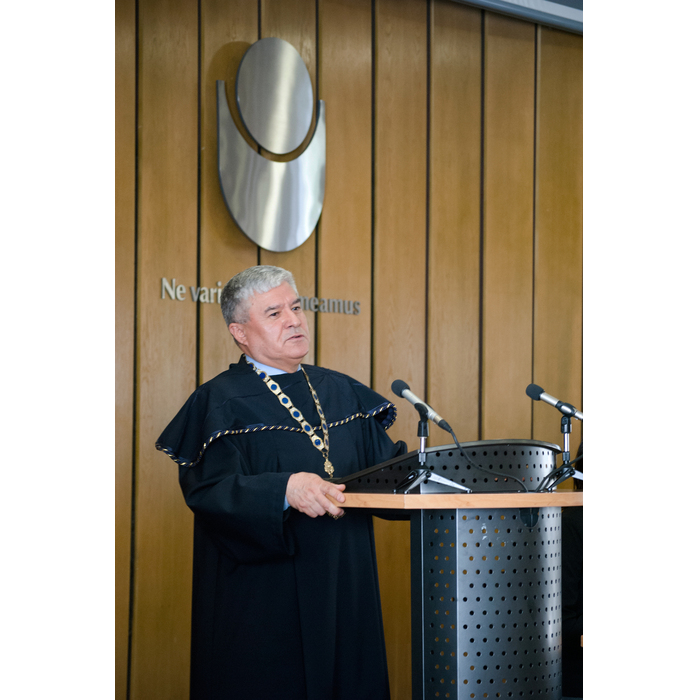 dsc0023_700x700_pad_478b24840a