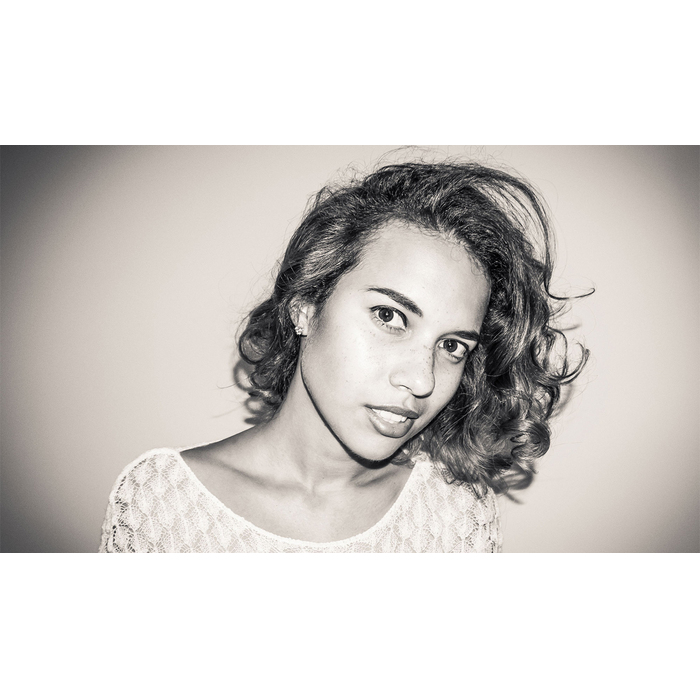 arch1_700x700_pad_478b24840a