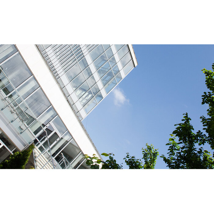 dsc-2337_700x700_pad_478b24840a