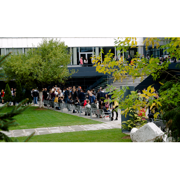 presentacia_700x700_pad_478b24840a