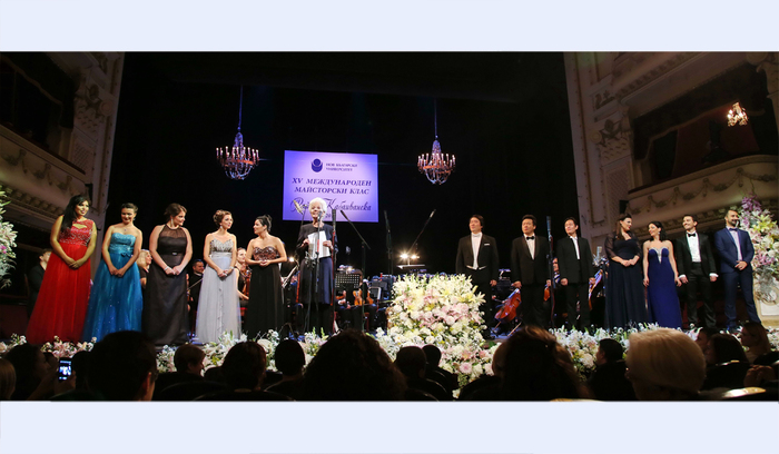 ra1_700x700_fit_478b24840a