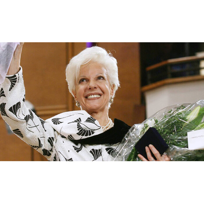 raina-kabaivanskanewsnbu_700x700_pad_478b24840a