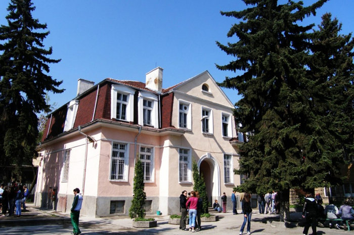 1432913006_700x700_fit_478b24840a