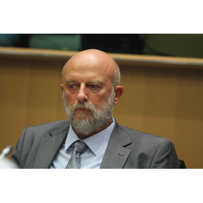 evdin-sugarev1_700x700_pad_478b24840a