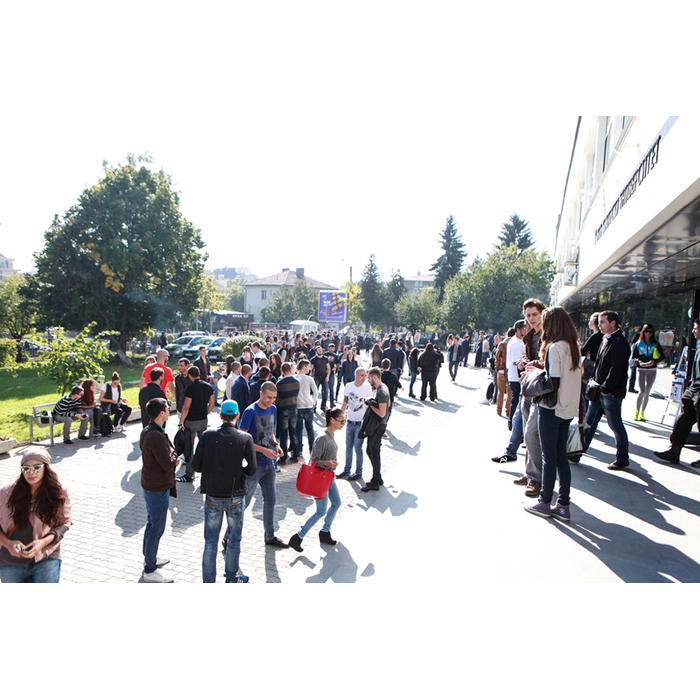 mainar-programi-1679_700x700_pad_478b24840a