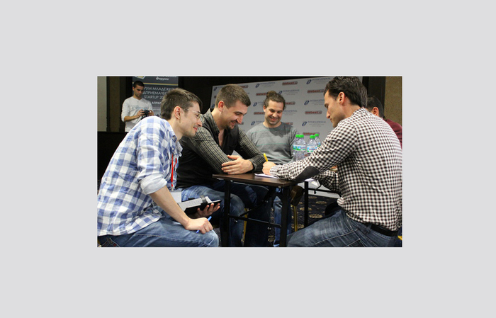 zx620y348-2544732_700x700_fit_478b24840a