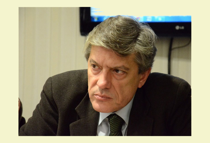 galabov_700x700_fit_478b24840a