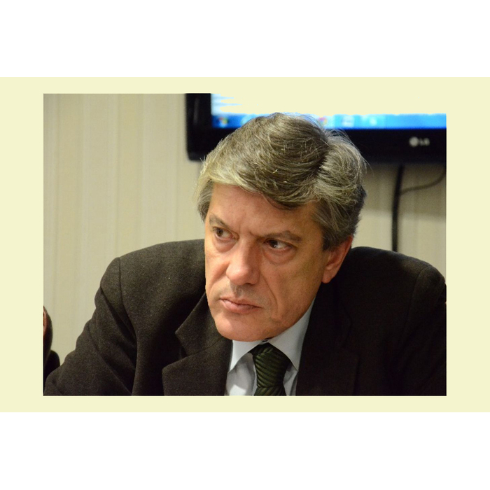 galabov_700x700_pad_478b24840a