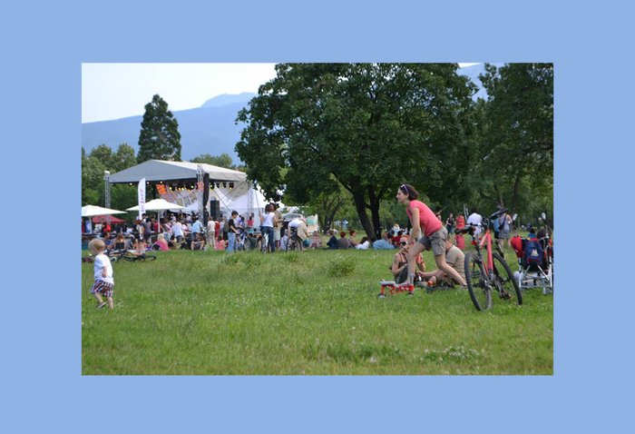 mama_700x700_fit_478b24840a