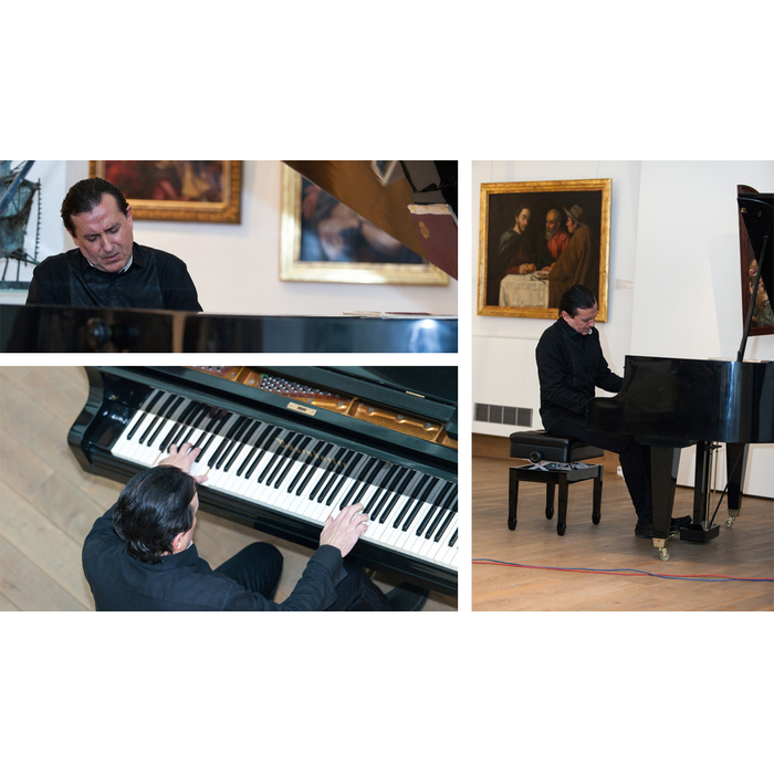 langelov_700x700_pad_478b24840a