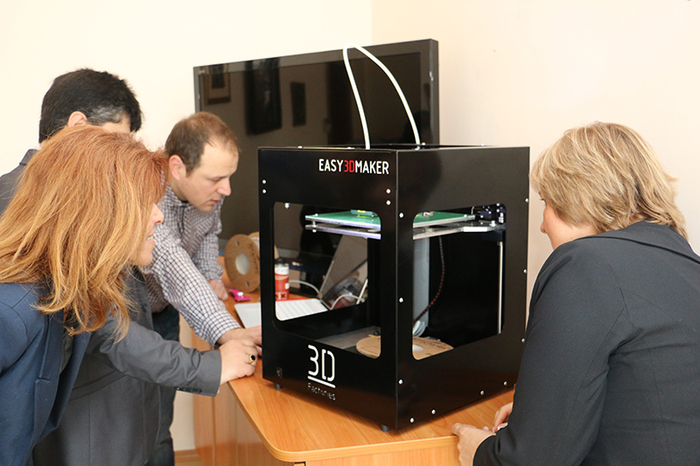 3-d-med_700x700_fit_478b24840a