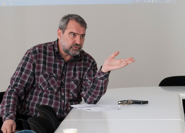 dsc0111-02_700x700_fit_478b24840a