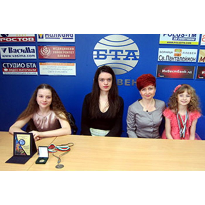 zvezdite_700x700_pad_478b24840a