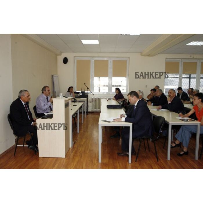 plosyk-kostov-sn_700x700_pad_478b24840a