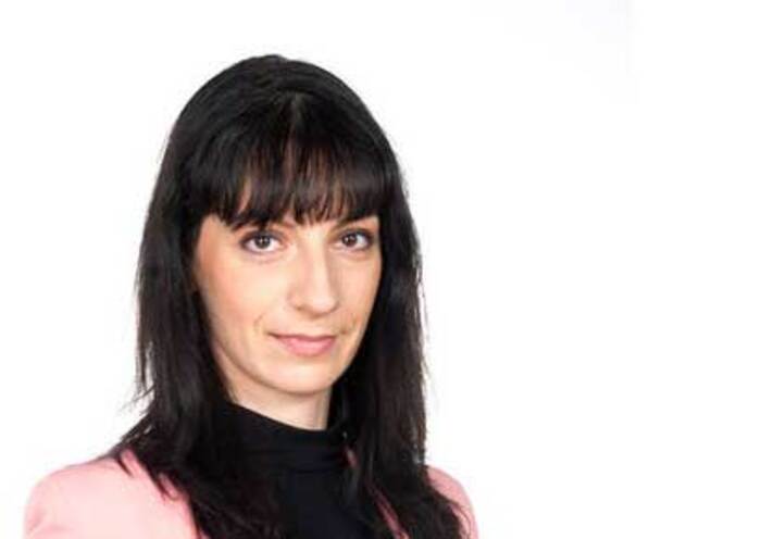 veliana-staneva-sn_700x700_fit_478b24840a