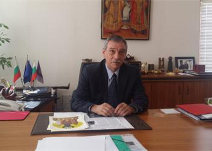 wtu-rektor-sn-01_700x700_fit_478b24840a