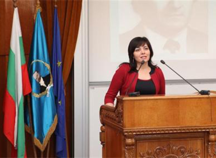 35-godishna-sn_700x700_fit_478b24840a