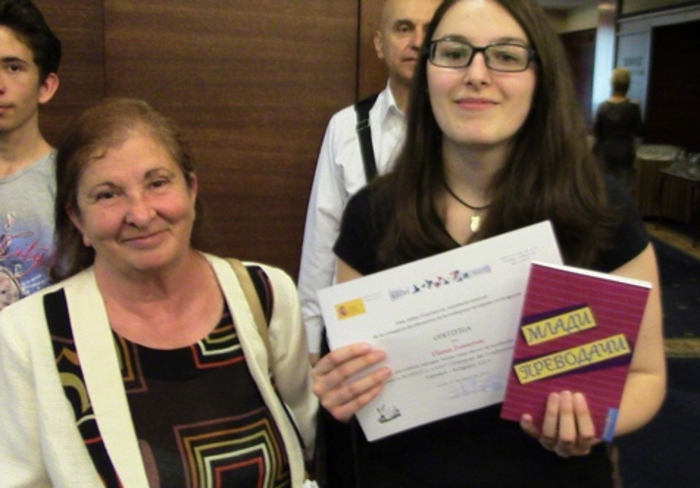 uchenichka-sn1_700x700_fit_478b24840a