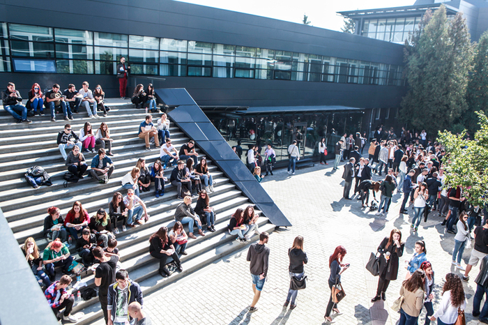 stalbi-1703_700x700_fit_478b24840a