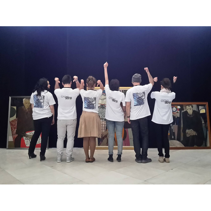 02-31_700x700_pad_478b24840a