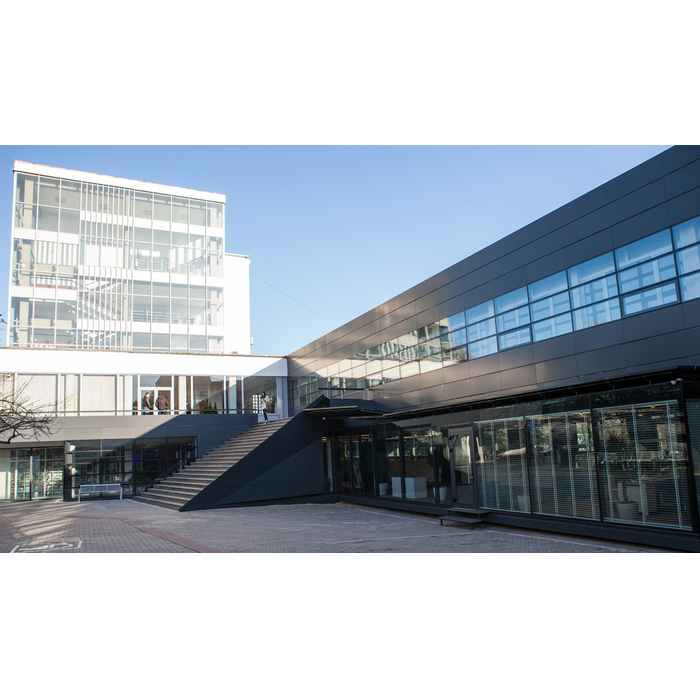 nbu-vutreshen_700x700_pad_478b24840a