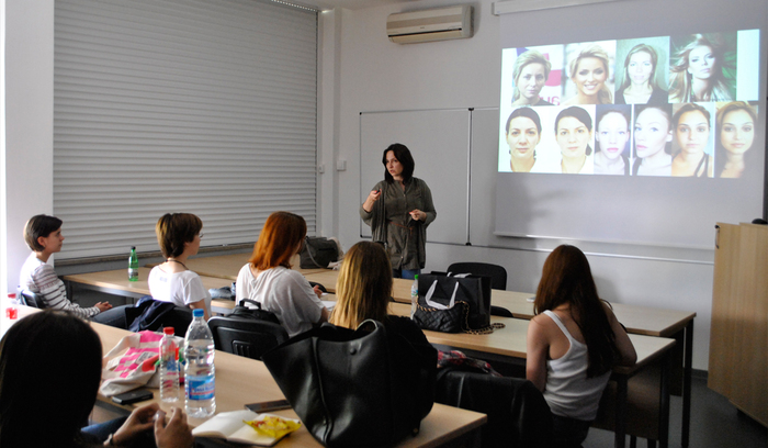 prezentation-chrisy_700x700_fit_478b24840a