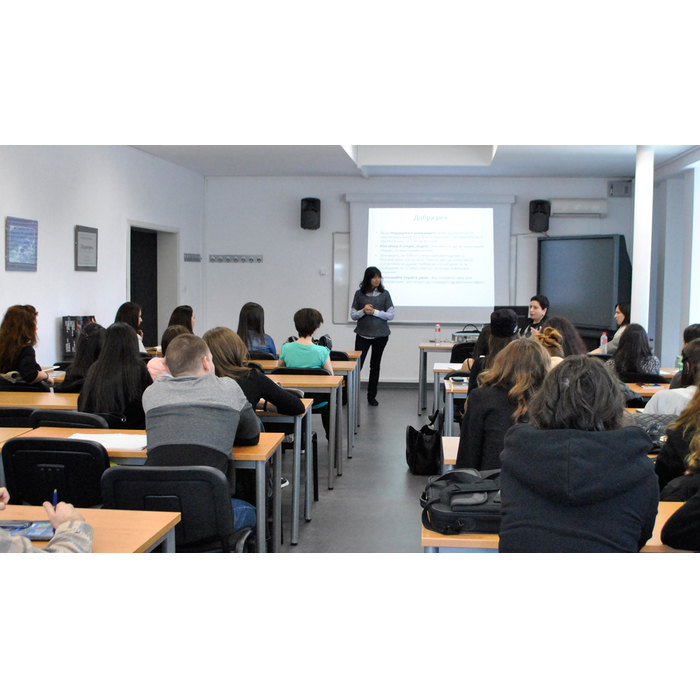 prezentation-eva_700x700_pad_478b24840a